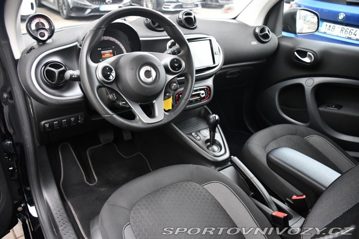 Smart Fortwo FORTWO COUPE Zadáno 2021