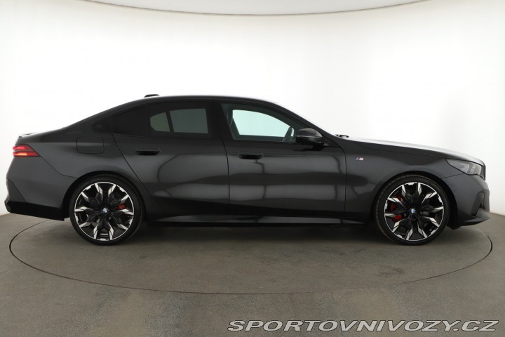 BMW 5 M Sport 540d xDrive 2025