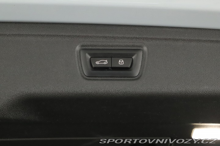 BMW 3 M Sport 330i xDrive 2024