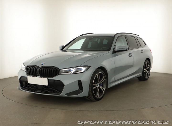 BMW 3 M Sport 330i xDrive 2024