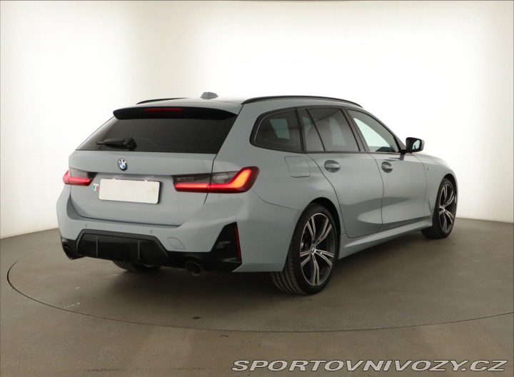 BMW 3 M Sport 330i xDrive 2024