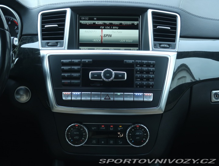 Mercedes-Benz Ostatní modely GL  500 2015