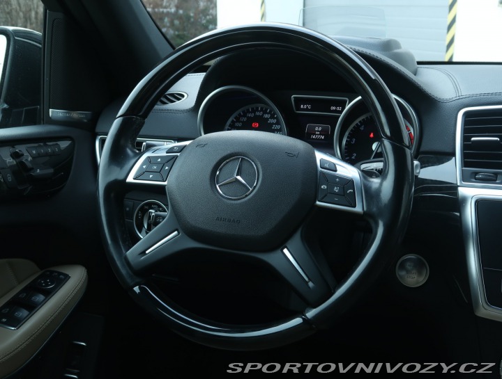 Mercedes-Benz Ostatní modely GL  500 2015