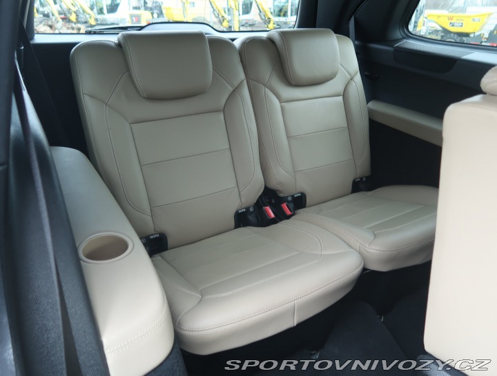 Mercedes-Benz Ostatní modely GL  500 2015