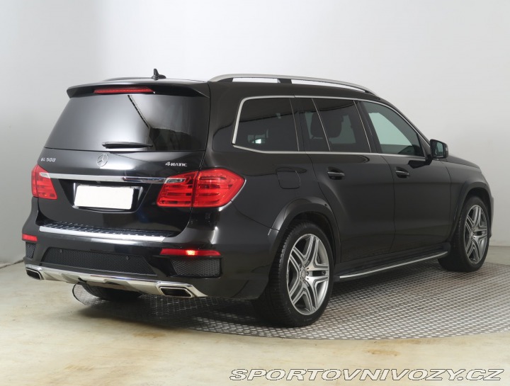 Mercedes-Benz Ostatní modely GL  500 2015