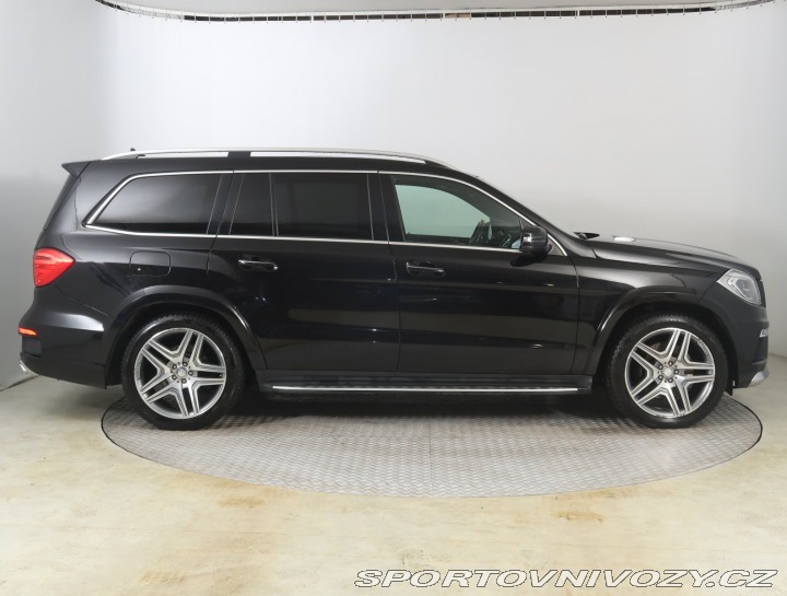Mercedes-Benz Ostatní modely GL  500 2015