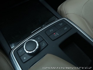 Mercedes-Benz Ostatní modely GL  500 2015