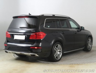 Mercedes-Benz Ostatní modely GL  500 2015