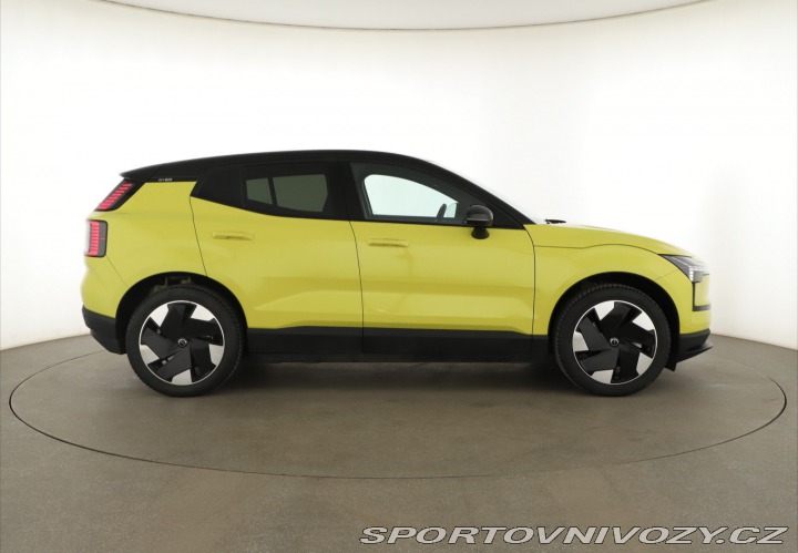 Volvo EX30 Plus 69kWh Single Motor 2024