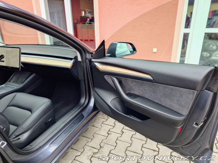 Tesla Model 3 Long Range Dual Motor - E 2021