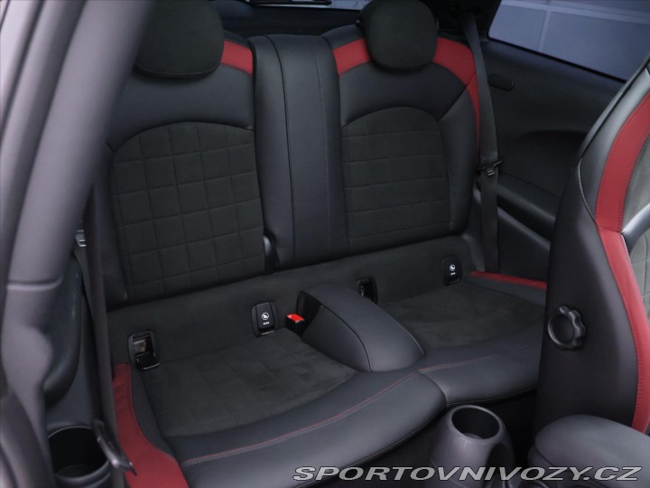 Mini Cooper 2,0 JCW 170kW H&K Chi 2016