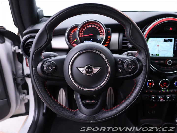 Mini Cooper 2,0 JCW 170kW H&K Chi 2016