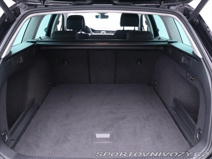 Volkswagen Ostatní modely Passat 1,5 TSI 110kW DSG R-Line 2020