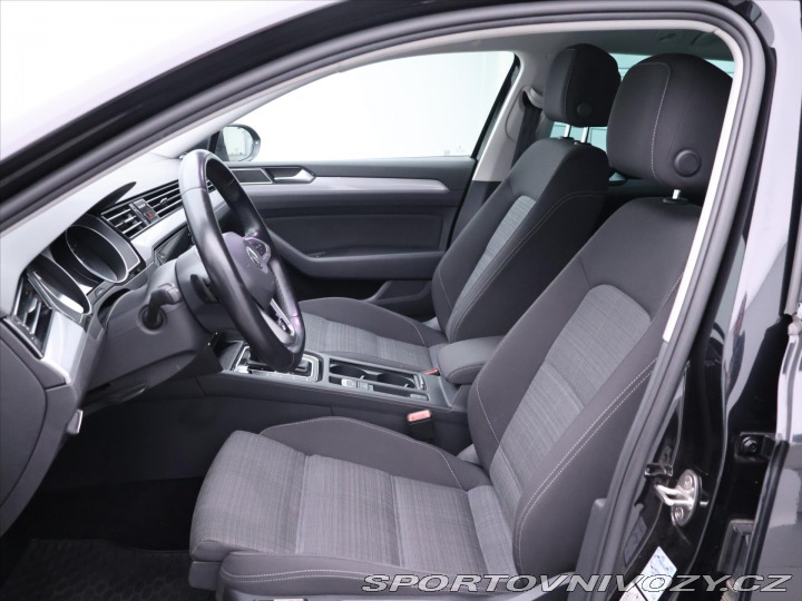 Volkswagen Ostatní modely Passat 1,5 TSI 110kW DSG R-Line 2020