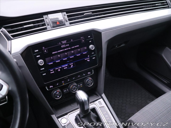 Volkswagen Ostatní modely Passat 1,5 TSI 110kW DSG R-Line 2020