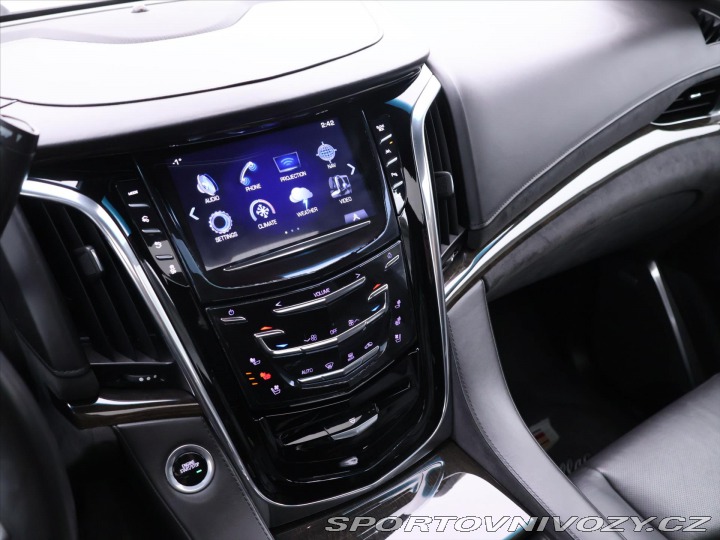 Ostatní značky Ostatní modely Cadillac Escalade 6,2 L V8 313kW AWD Platin 2017