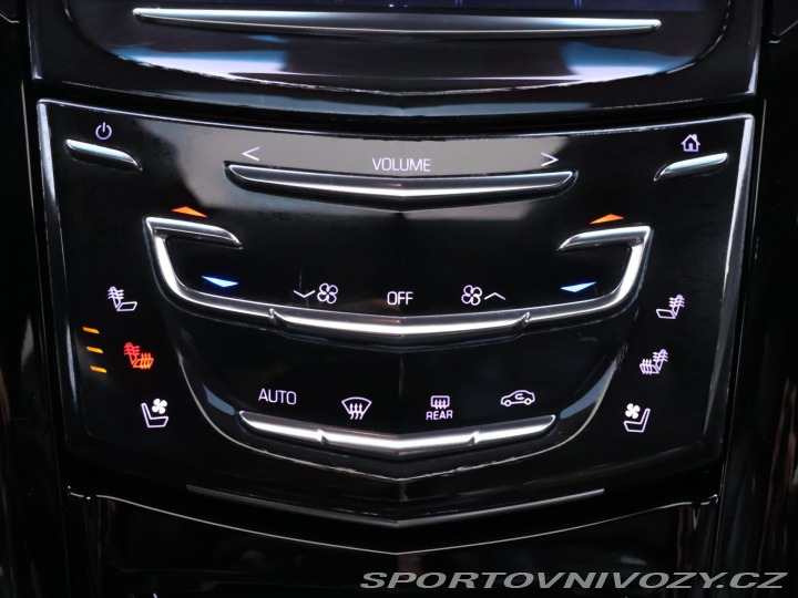 Ostatní značky Ostatní modely Cadillac Escalade 6,2 L V8 313kW AWD Platin 2017