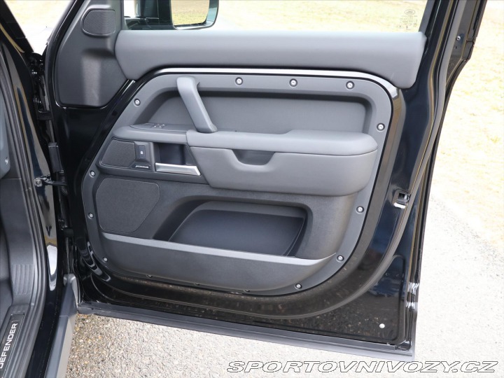 Ostatní značky Ostatní modely Land Rover Defender 5,0 110 P425 X-DYNAMIC CZ 2025