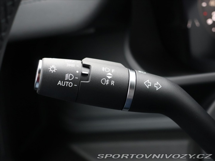 Ostatní značky Ostatní modely Land Rover Defender 5,0 110 P425 X-DYNAMIC CZ 2025