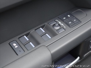 Ostatní značky Ostatní modely Land Rover Defender 5,0 110 P425 X-DYNAMIC CZ 2025