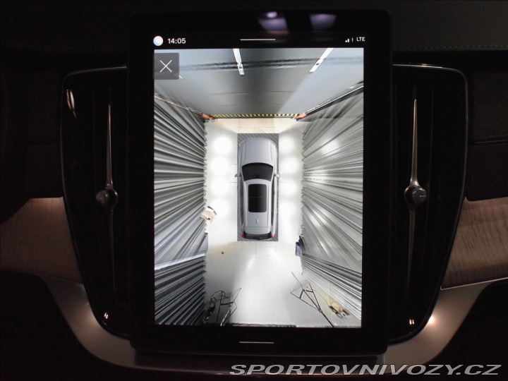 Volvo Ostatní modely XC90 2,0 T8  Ultra Dark 2025