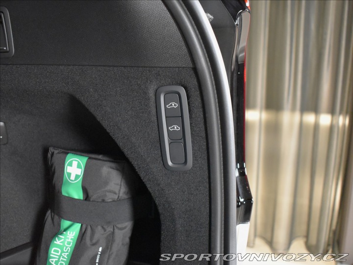 Volvo Ostatní modely XC90 2,0 T8  Ultra Dark 2025