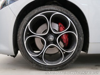 Alfa Romeo Giulia 2.0TURBO,CZ,1Maj,VELOCE,A 1800