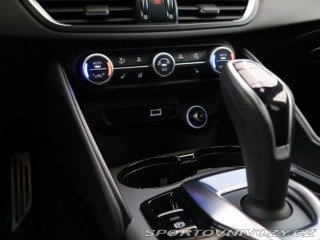 Alfa Romeo Giulia 2.0TURBO,CZ,1Maj,VELOCE,A 1800