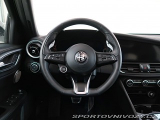 Alfa Romeo Giulia 2.0TURBO,CZ,1Maj,VELOCE,A 1800