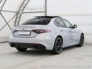 Alfa Romeo Giulia 2.0TURBO,CZ,1Maj,VELOCE,A 1800