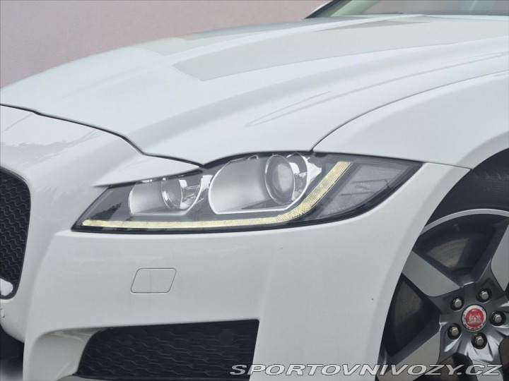 Jaguar XF 3,0 30d R-SPORT 2016