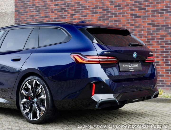 BMW 5 Touring  550e  xDrive M S 2025