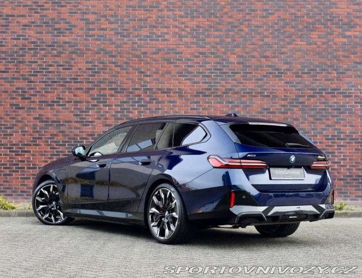 BMW 5 Touring  550e  xDrive M S 2025