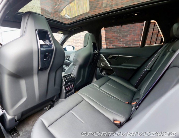 BMW 5 Touring  550e  xDrive M S 2025