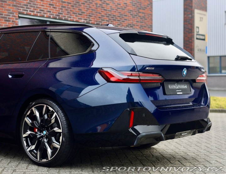 BMW 5 Touring  550e  xDrive M S 2025