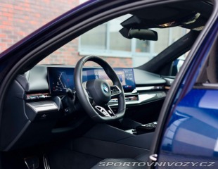 BMW 5 Touring  550e  xDrive M S 2025