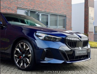 BMW 5 Touring  550e  xDrive M S 2025