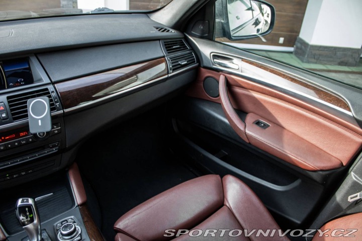 BMW X6 xDrive 35i 225kW AT / AJ 2010