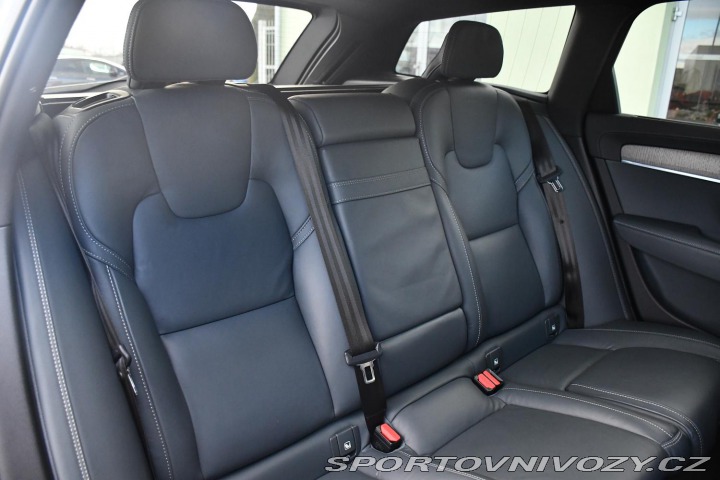 Volvo V90 CC B5 FACELIFT PRAV.SERVI 2021