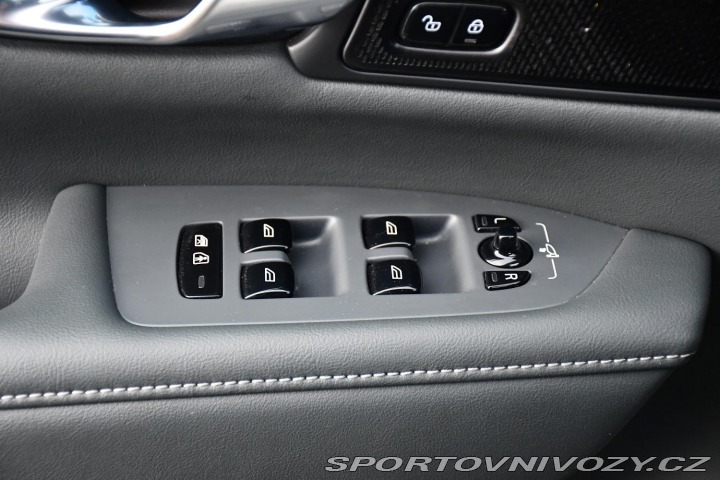 Volvo V90 CC B5 FACELIFT AWD PRAV.S 2021