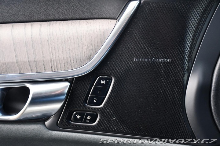 Volvo V90 CC B5 FACELIFT PRAV.SERVI 2021