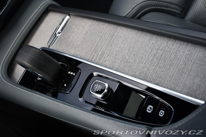 Volvo V90 CC B5 FACELIFT AWD PRAV.S 2021