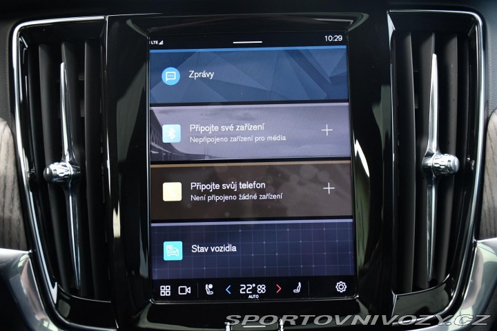 Volvo V90 CC B5 FACELIFT AWD PRAV.S 2021