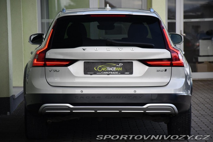 Volvo V90 CC B5 FACELIFT AWD PRAV.S 2021
