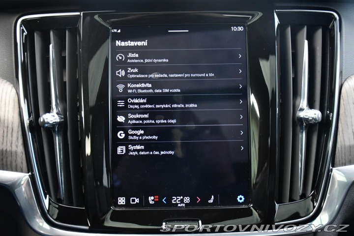 Volvo V90 CC B5 FACELIFT PRAV.SERVI 2021