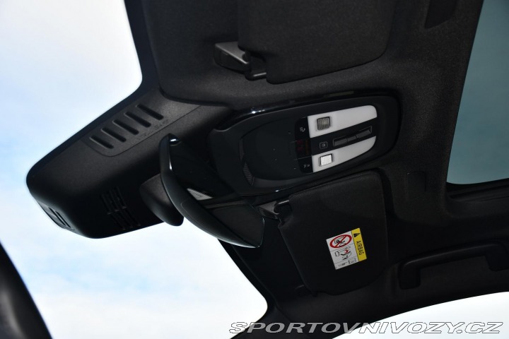 Volvo V90 CC B5 FACELIFT PRAV.SERVI 2021