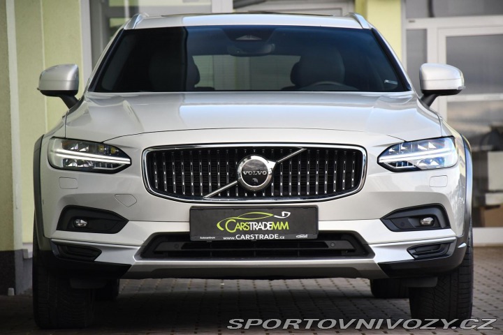 Volvo V90 CC B5 FACELIFT AWD PRAV.S 2021