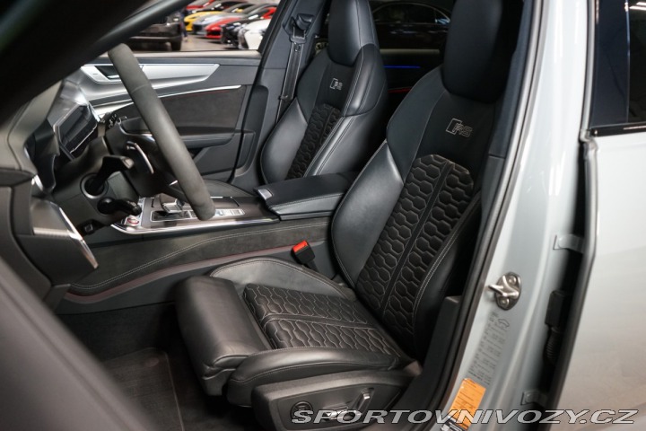 Audi RS6 AVANT*QUATTRO*CERAMIC*B&a 2020