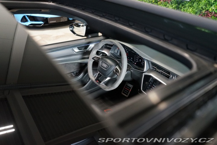 Audi RS6 AVANT*QUATTRO*CERAMIC*B&a 2020