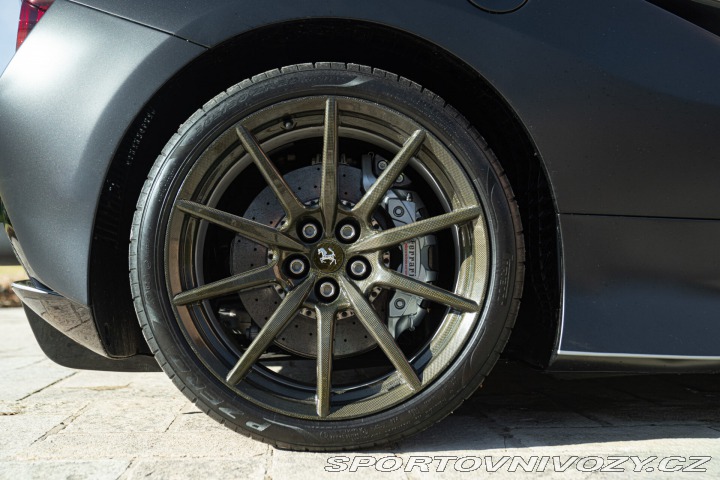 Ferrari F8 TRIBUTO 2020